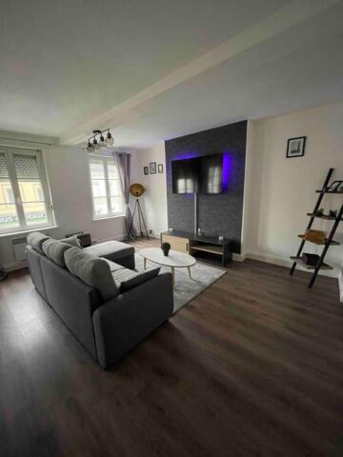 Appartement En Duplex Centre Ville D'Onnaing Esterno foto
