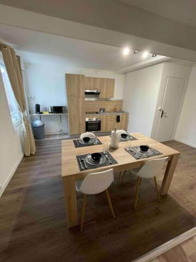 Appartement En Duplex Centre Ville D'Onnaing Esterno foto